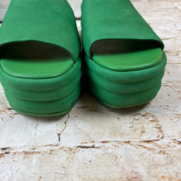 Free People Harbor Flatform Green Platform Slides sz 41 - Picture 3 of 6